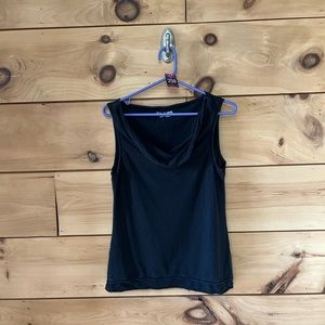 Royal Robbin tank medium
